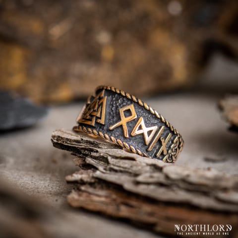 Bronze Viking Ring With Valknut and Hail Odin Runes, Viiing Band Ring Oxidized - Northlord (3)