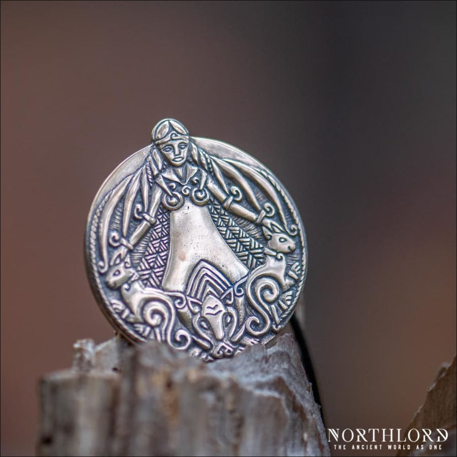 Large Freya’s Pendant Bronze - Northlord