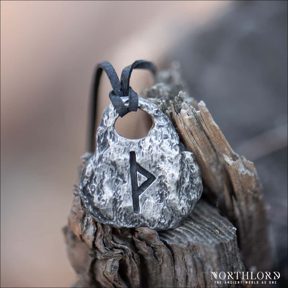 Thurisaz Rune Rounded Rune Pendant Thurisaz Pewter - Northlord